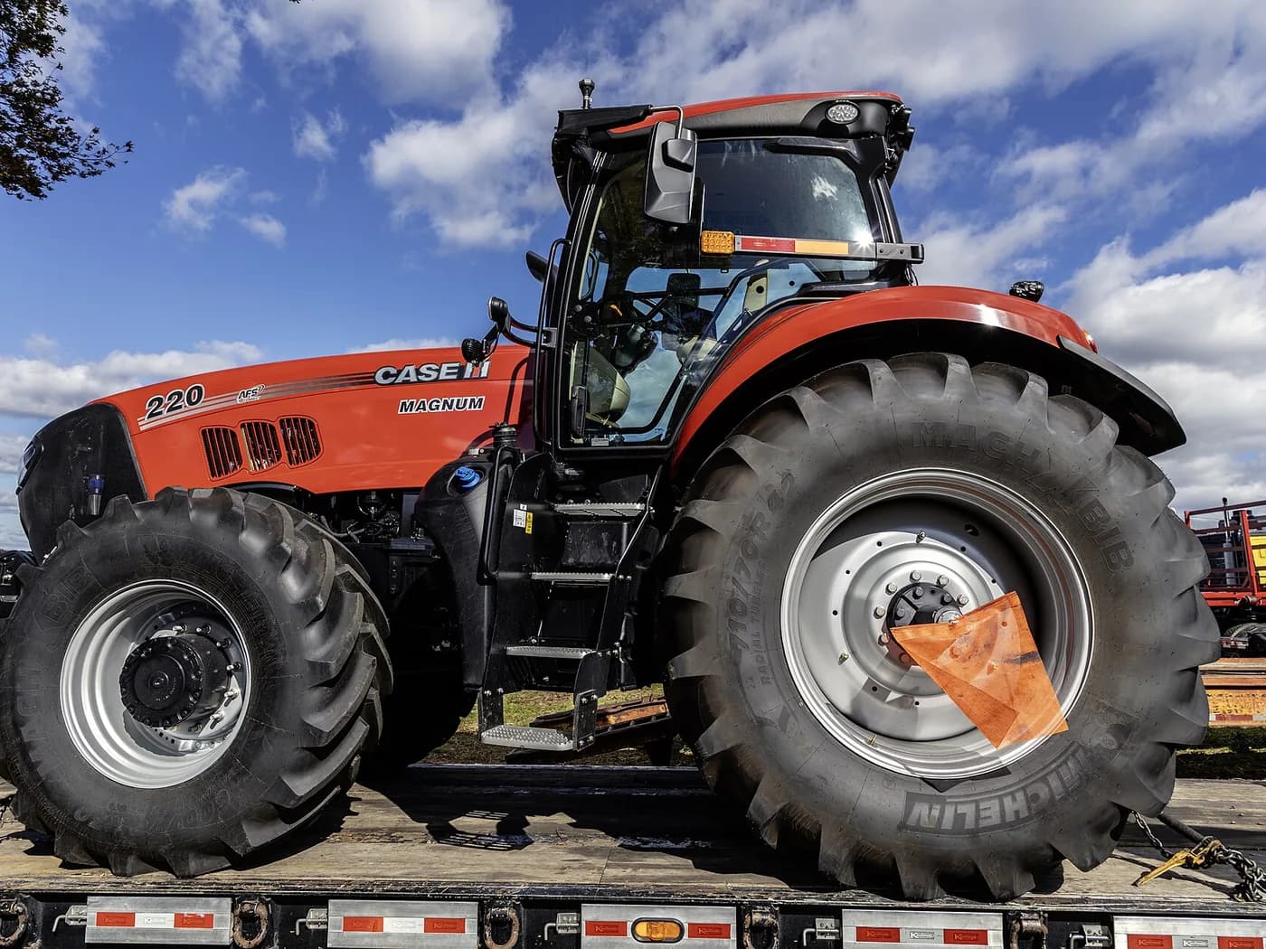 Case IH Magnum 310 (unit 1) — representative photograph