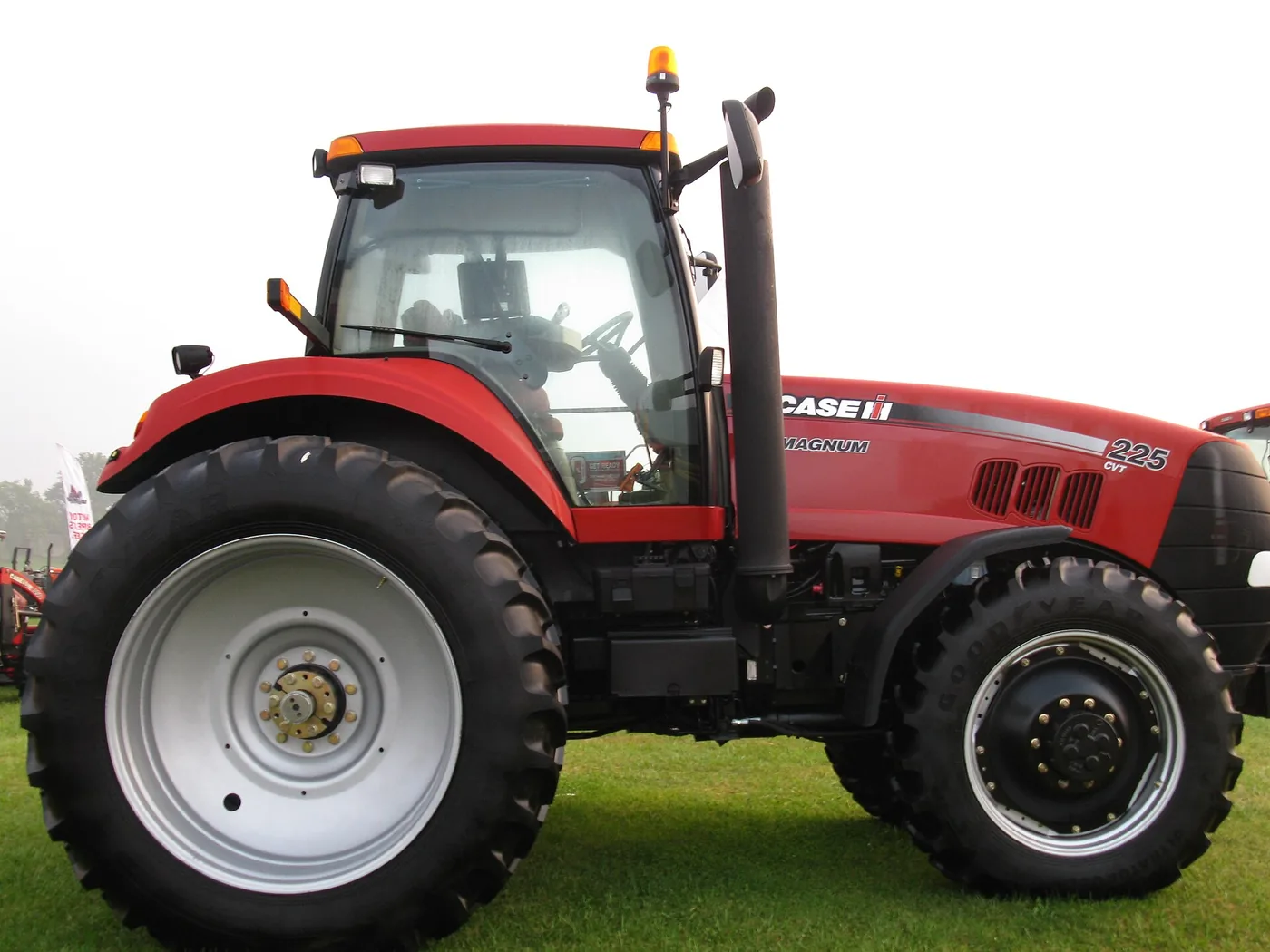 Case IH Magnum 310 (unit 2) — representative photograph